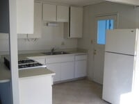 Building Photo - Adeline 615-617