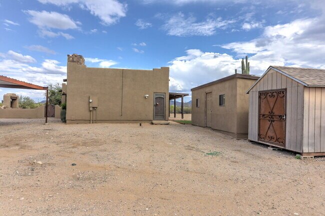 Building Photo - Vail - Rural Property on acreage