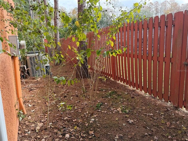 Building Photo - 2349 Max Ct