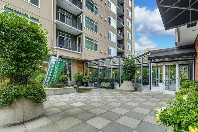 Building Photo - 2bd/1.75ba Seattle Condo