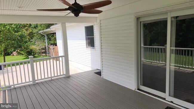 Building Photo - 3702 Blueberry Dr