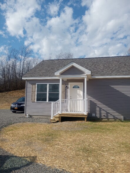 Primary Photo - 6021 Sirrine Rd