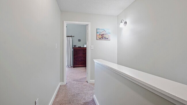 Building Photo - 155 Misty Cove