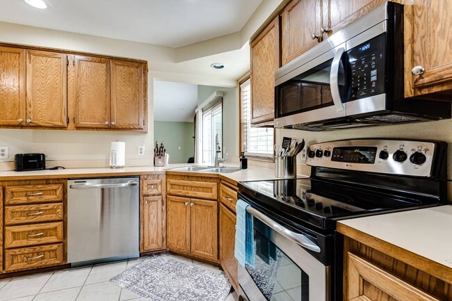 Building Photo - 2644 Willona Dr