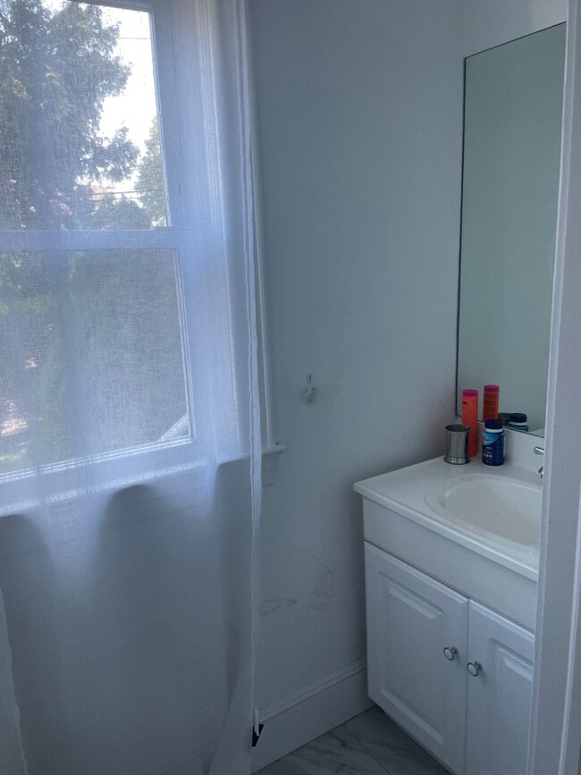 Main Floor bathroom sink - 38 Ferry Ln E