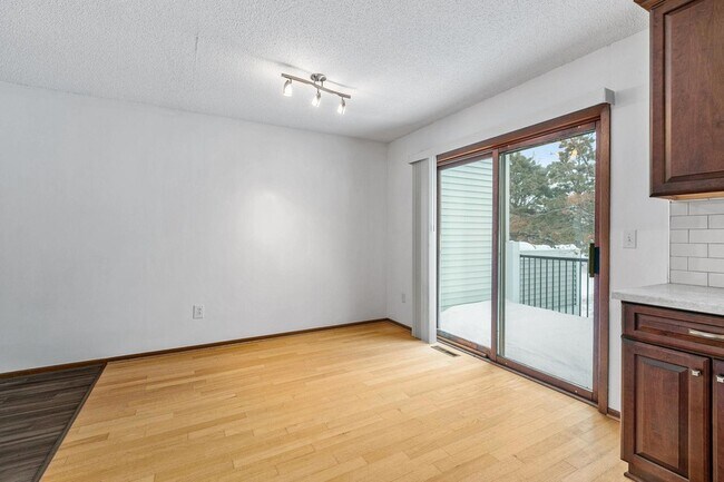 Building Photo - 232 3rd Ave NE