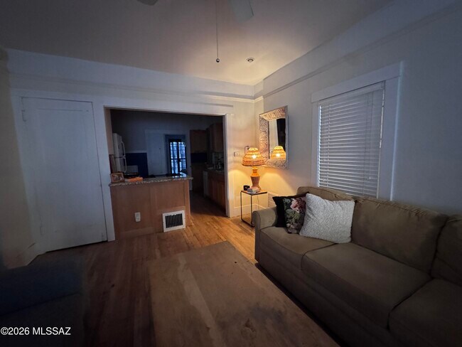 Building Photo - 21 E Corral St