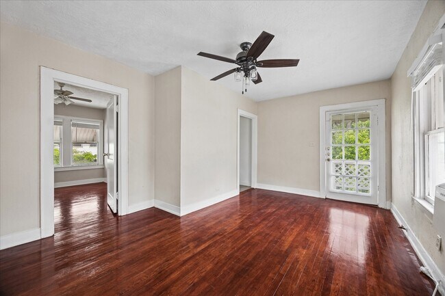 Building Photo - 2510 Kingston St