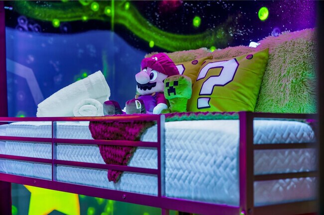 Building Photo - 8928 Cuban Palm Rd