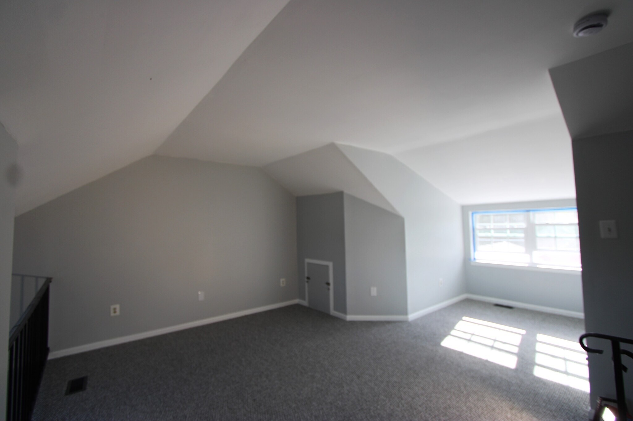 Building Photo - 7827 Hidden Creek Way