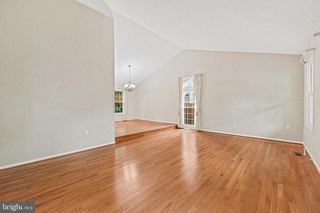 Building Photo - 9760 Hatmark Ct