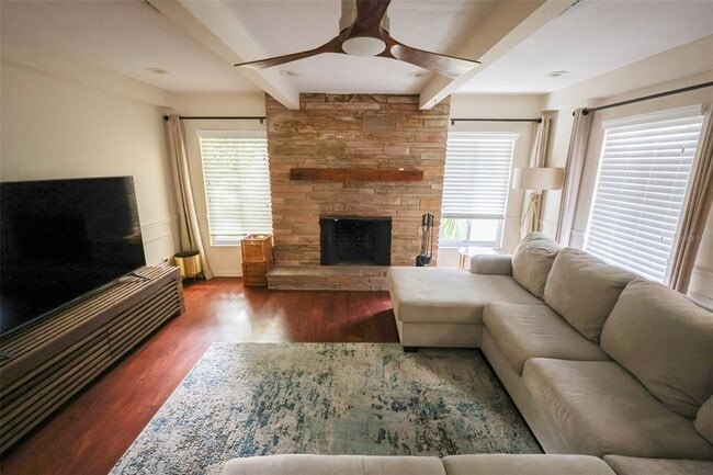 Building Photo - 1601 Palmwood Dr