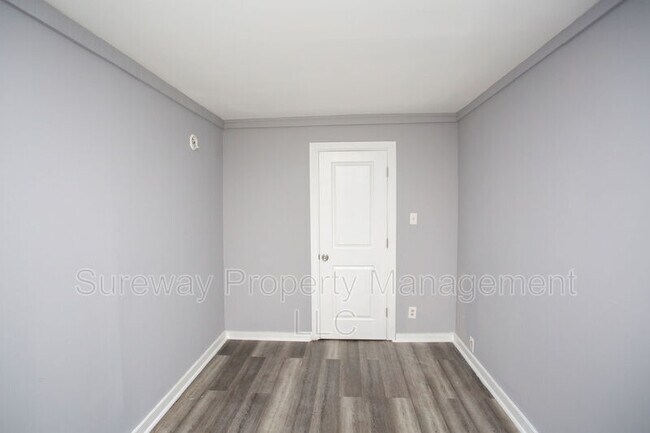 Building Photo - 200 Cooper St