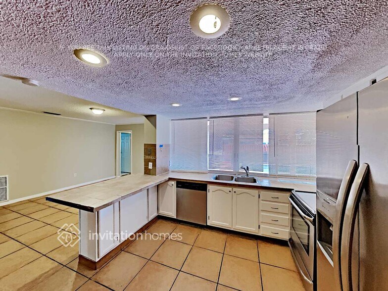 Building Photo - 1041 NW 89th Terrace