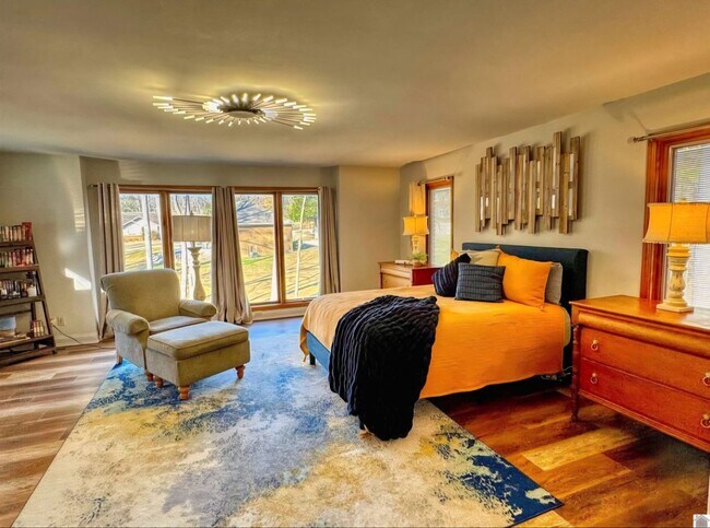 Building Photo - 7 Pleasant View Ln