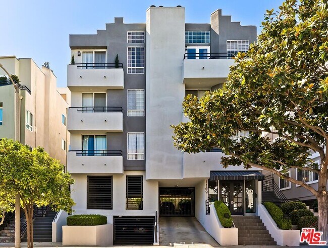 Building Photo - 1169 Wellesley Ave