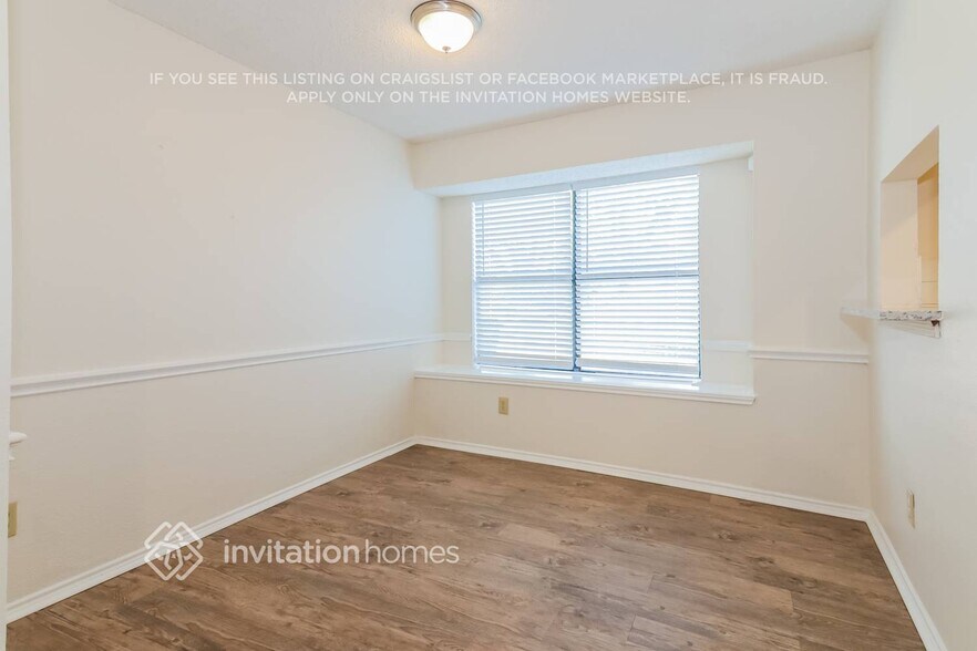 Building Photo - 727 Autumn Oaks Dr