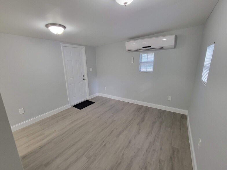 Building Photo - 6150 61st St