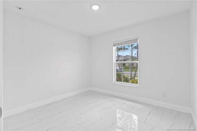 Building Photo - 5405 Jamboree Dr