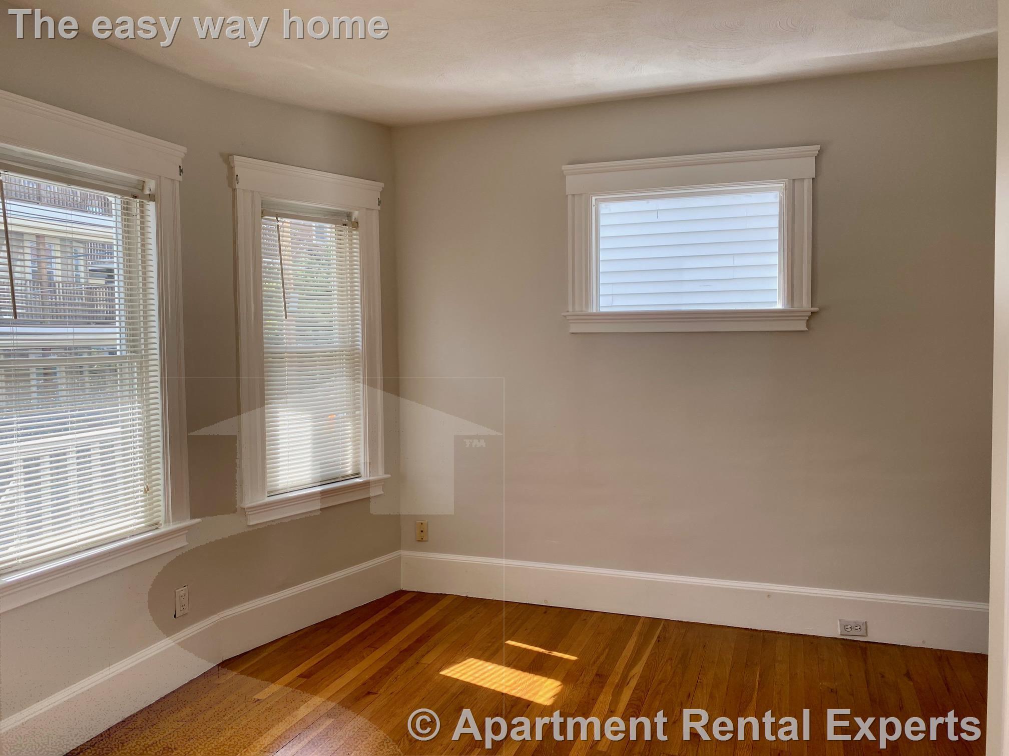 Building Photo - 12 Silvey Pl