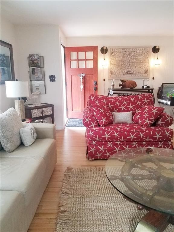 Building Photo - 23 Shield St