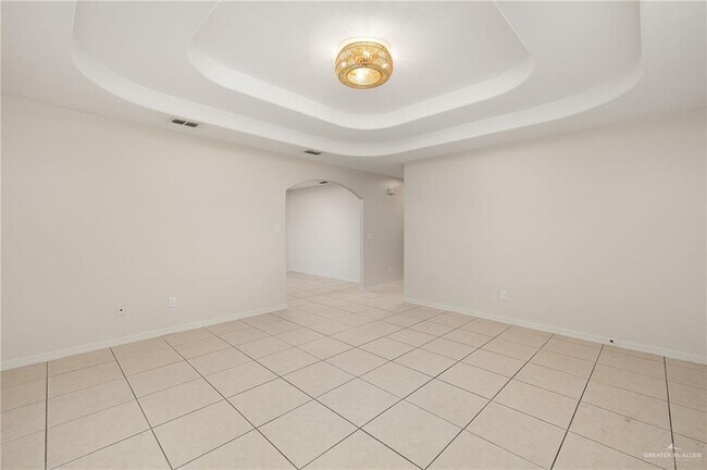 Building Photo - 13 Shasta Ave