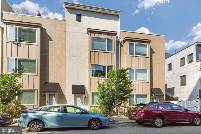 Building Photo - 211 Brown St