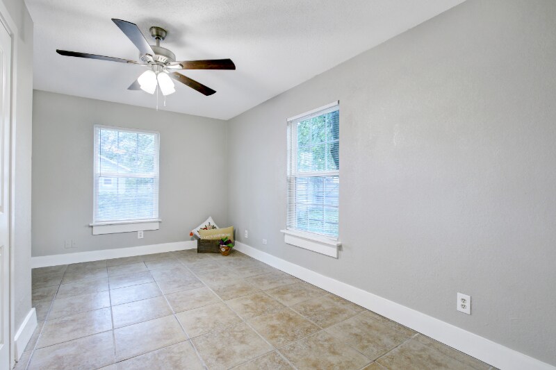 Building Photo - 438 Pruitt Ave