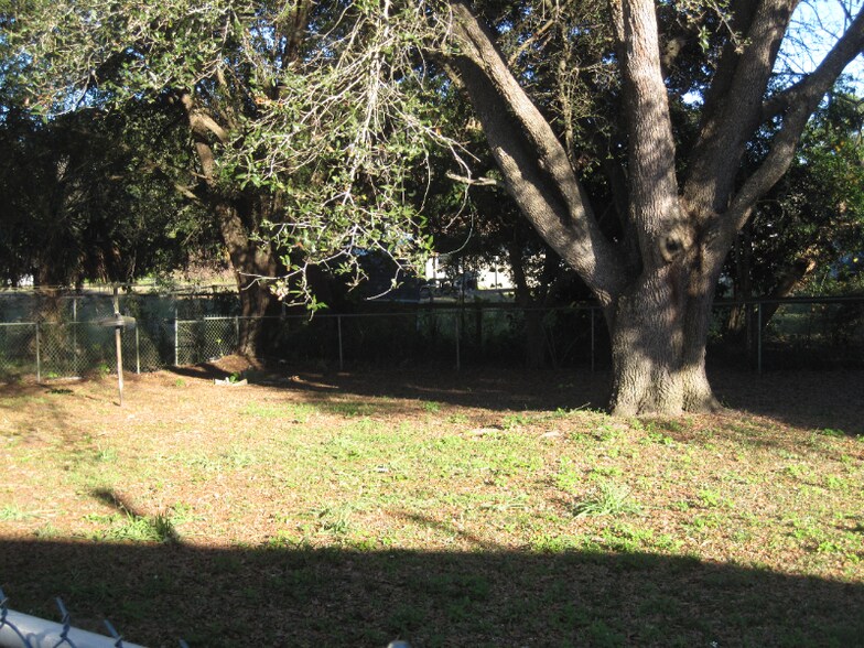 Building Photo - 29 Spring Loop