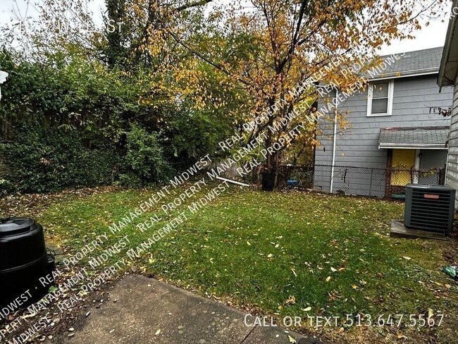 Building Photo - 1047 Wells St