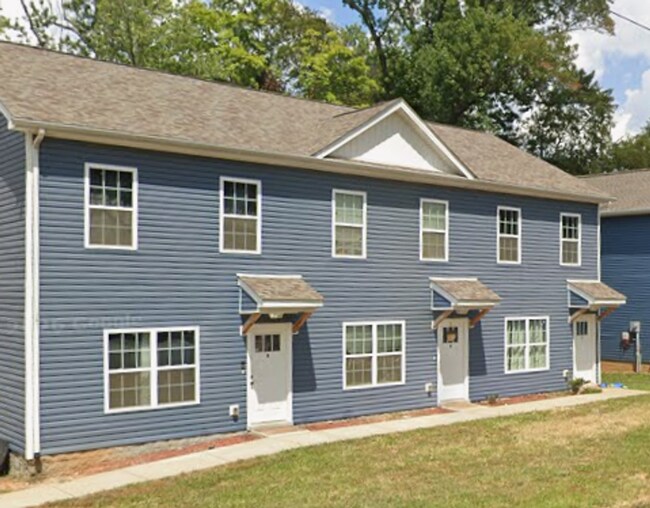 Building Photo - 805 Lynes St