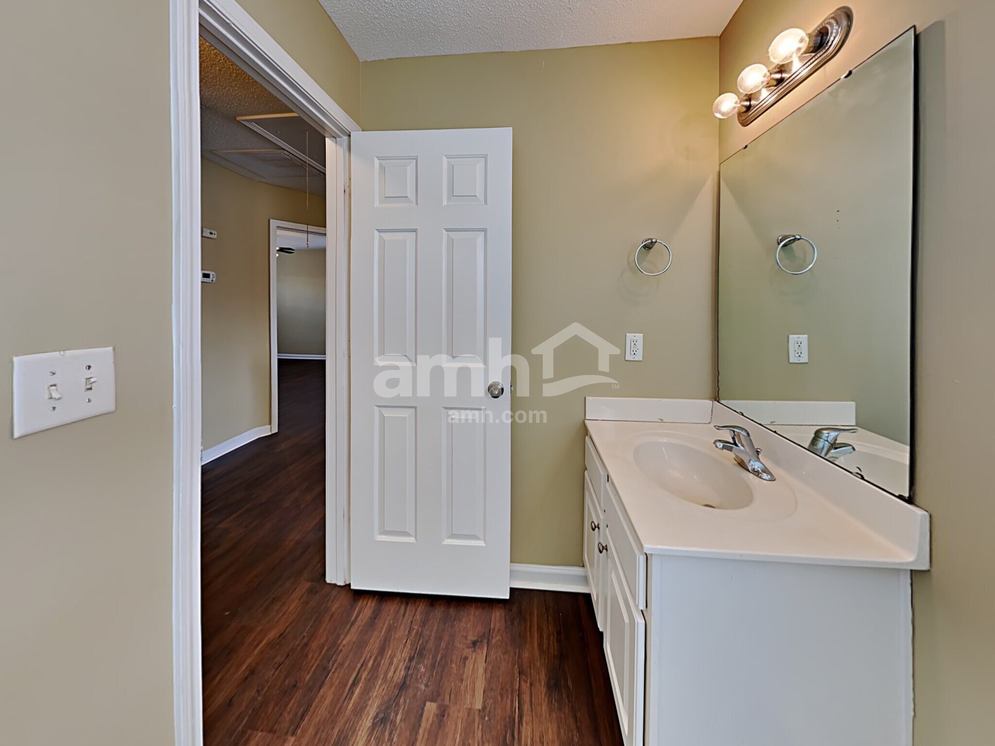 Building Photo - 3779 Marshlane Way