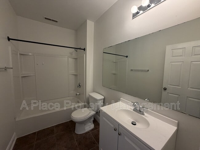 Building Photo - 6318 Cabanne Ave