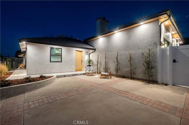 Building Photo - 18850 Collins St