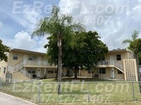 Building Photo - 616 8th St