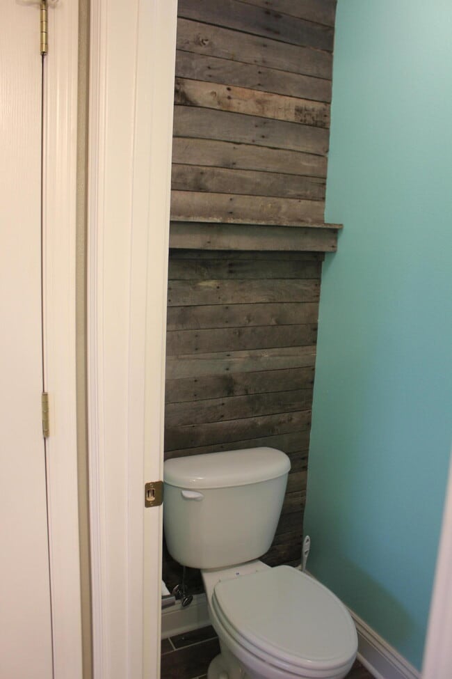 Building Photo - 6476 Sailport Cove