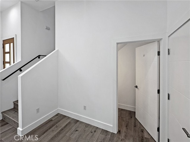 Building Photo - 7127 S La Cienega Blvd