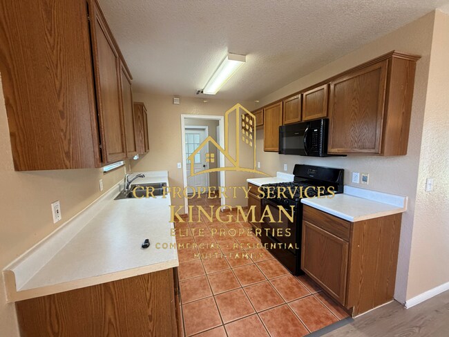 Building Photo - Move-In Ready 4BR Home with New Flooring and RV Access
