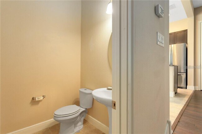 Building Photo - 1412 Lobelia Dr