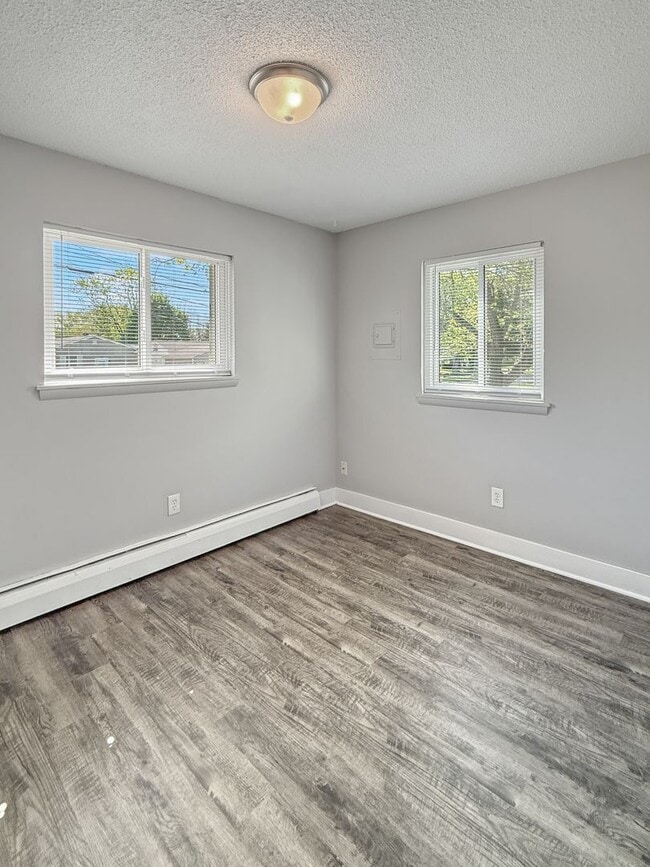 Building Photo - 3453 Hubal Ave SW