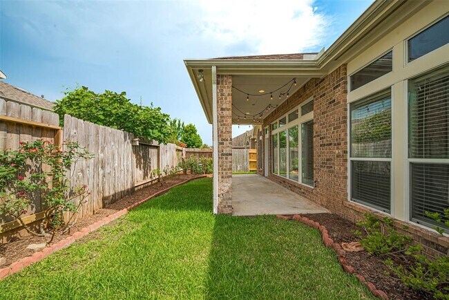 Building Photo - 13315 Peach Orchard Ln