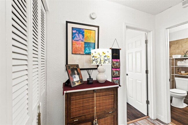 Building Photo - 3802 Cortez Cir