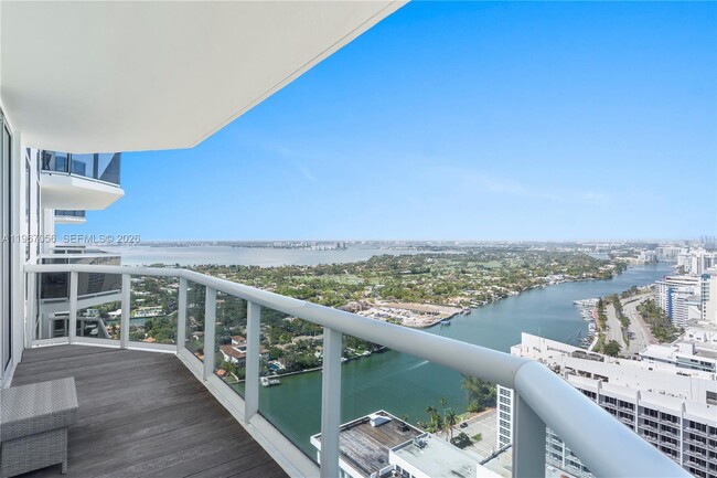 Building Photo - 4779 Collins Ave