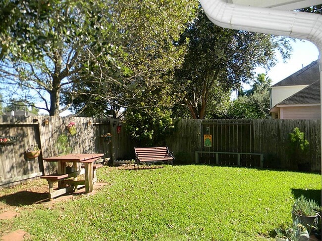 Building Photo - 2511 Branch View Ln