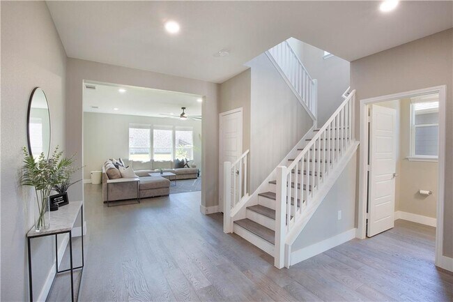 Building Photo - 7413 Groundhog Wy