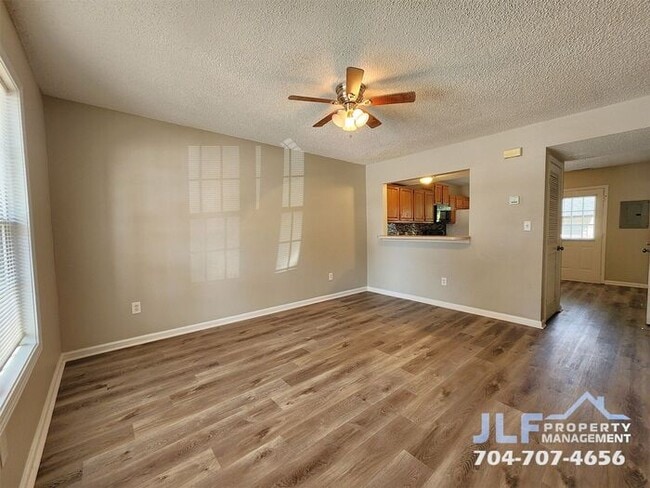Building Photo - 2 Story All Brick 2/1.5 Townhouse in Concord