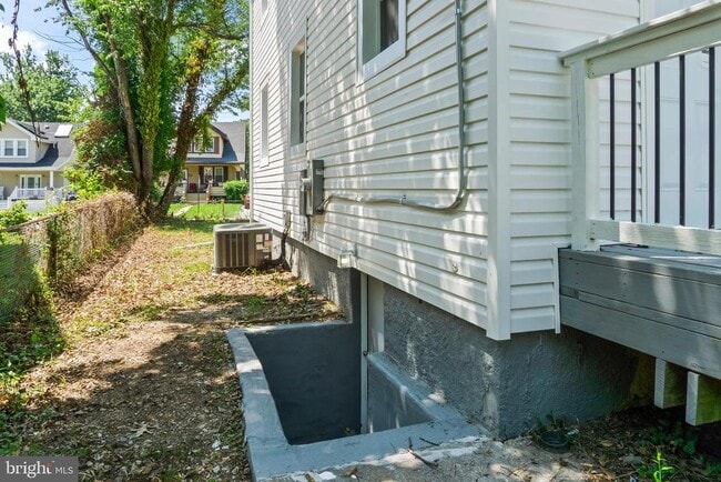 Building Photo - 5501 Craig Ave