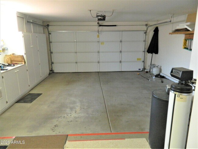 Building Photo - 14311 W Colt Ln