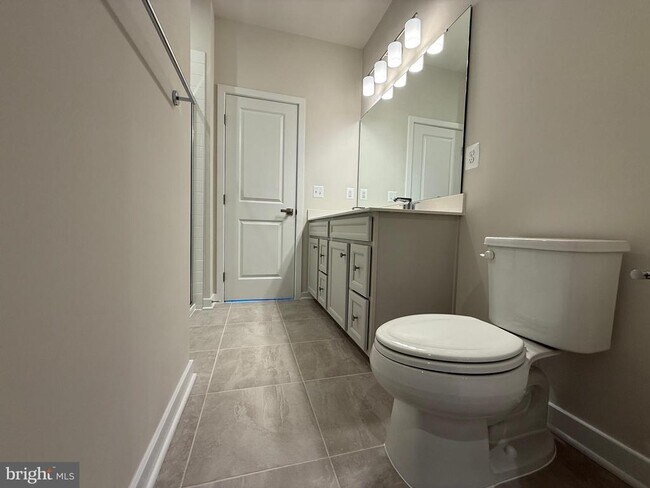 Building Photo - 4929 DUNHAVEN Dr