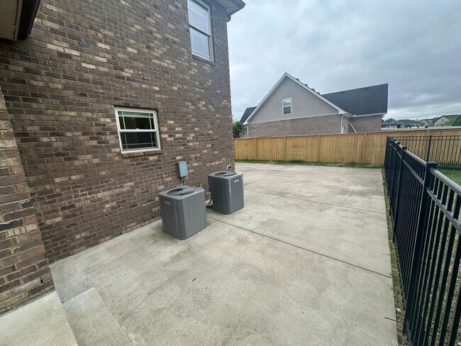 Building Photo - 514 Sapphire Dr